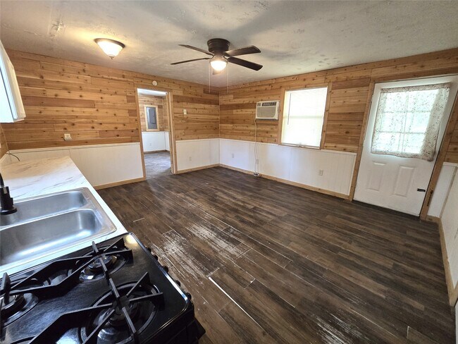 127 Navaho Trail