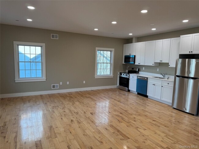 Photo - 140 Clinton St Unit Suite 201 West