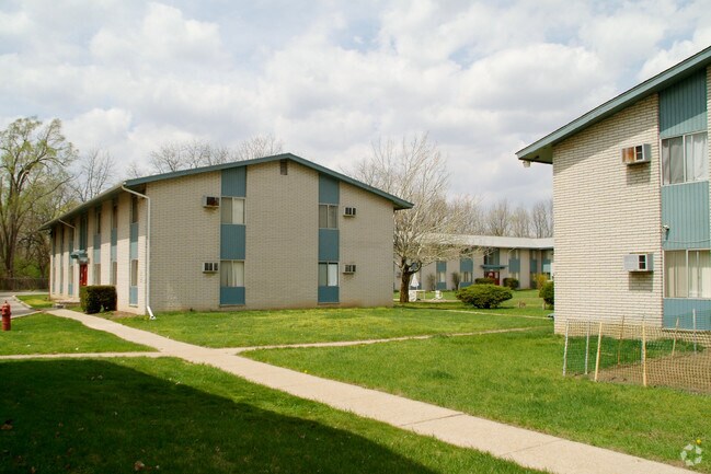 Woodcreek Apartments - Woodcreek Apartments