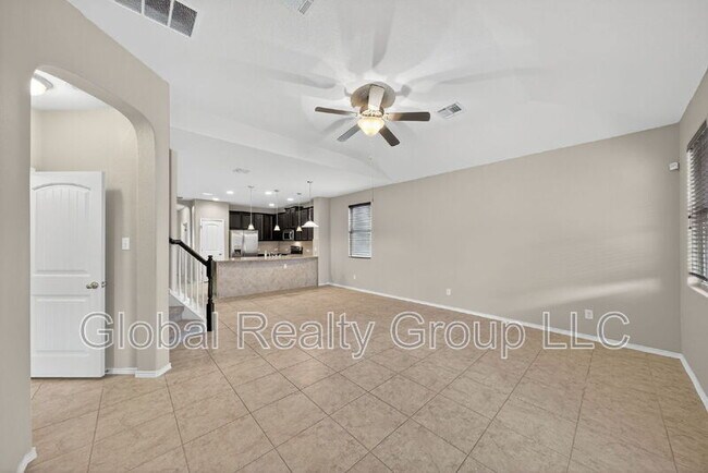 Photo - 10405 Macarthur Way