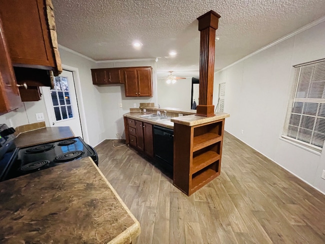 Photo - 33230 Walker North Rd