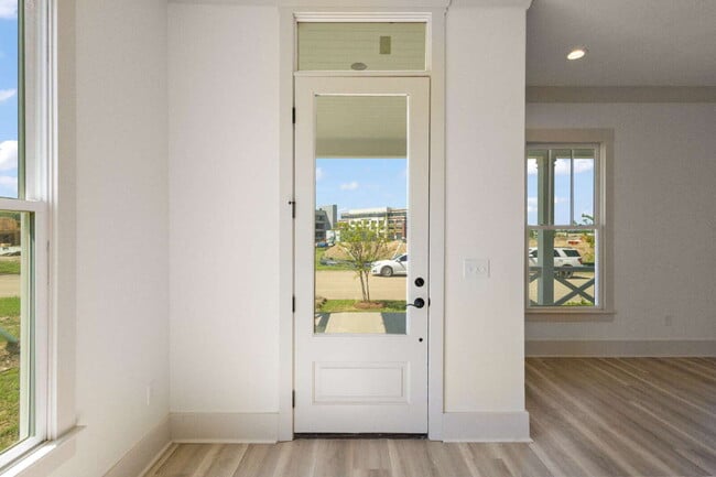 Photo - Luxury Townhome for Rent in Waterpointe | 3 Bed | 2.5 Bath | Private Courtyard