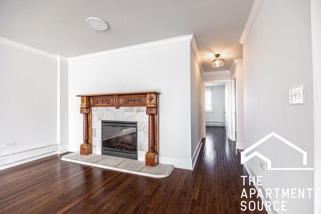 Photo - 1300 N Dearborn St