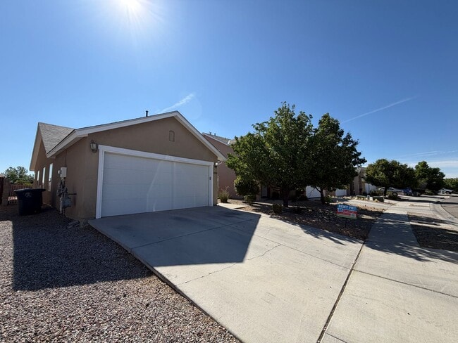 Photo - 3 Bedroom Single Story Home Available Near McMahon Blvd NW & Kayenta St NW!