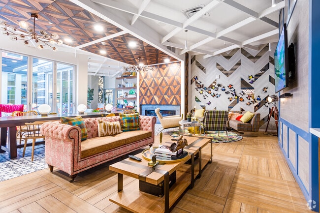 Casa club - CBD Detroit Apartments