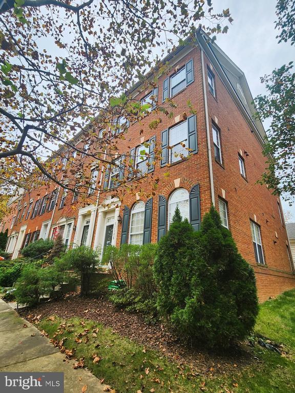 Photo - 13006 Town Commons Dr Townhome