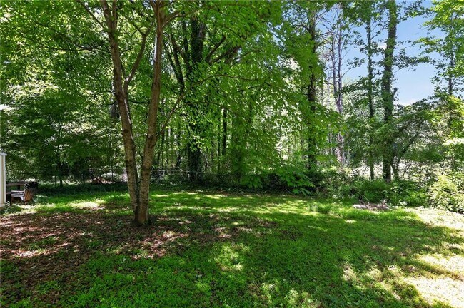 Photo - 1480 Edinburgh Dr