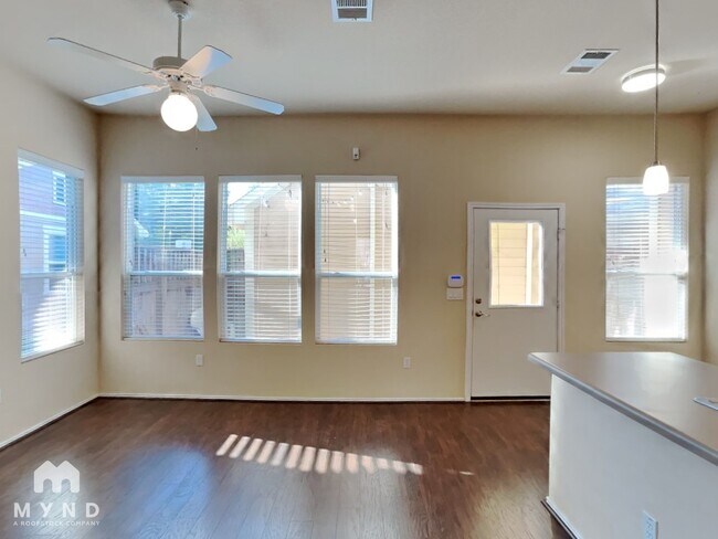 2216 Zach Scott St