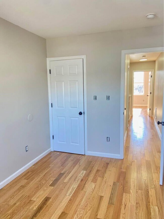 Photo - 2512 E Fayette St