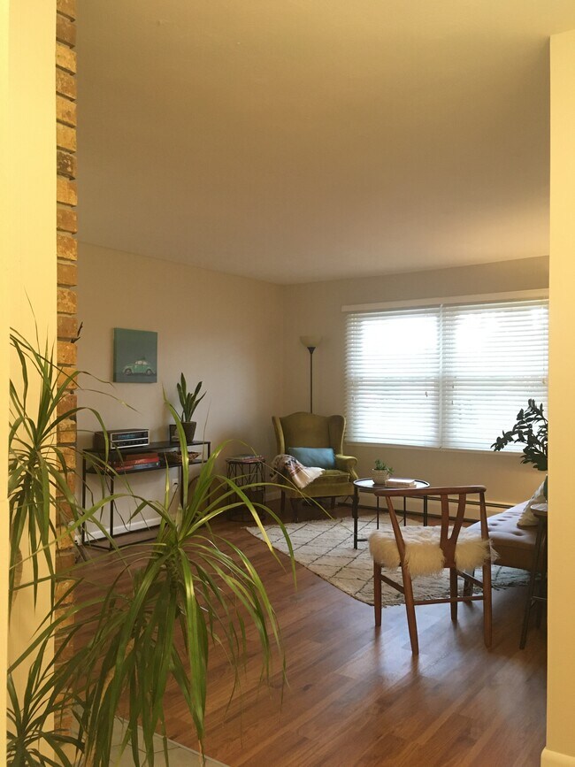 Photo - 24306 W McGillen Ave Unit Apt 3