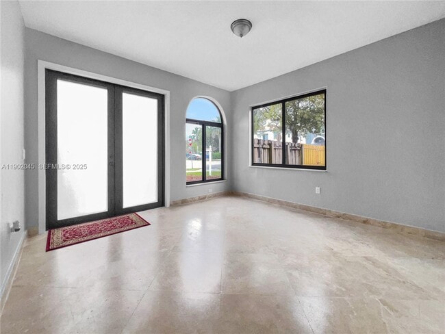 Photo - 1736 NE 9th Dr