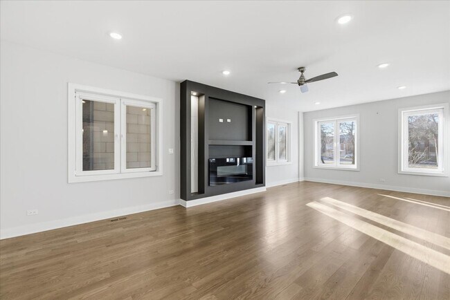 Photo - 4101 S Drexel Blvd Unit 101