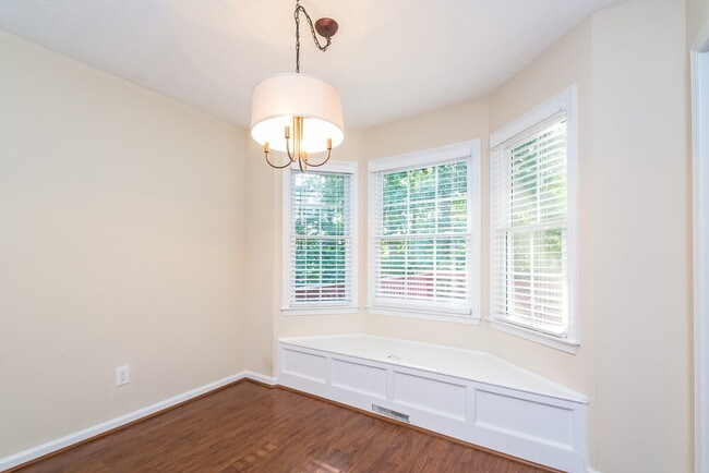 Photo - 39 Crestview Dr