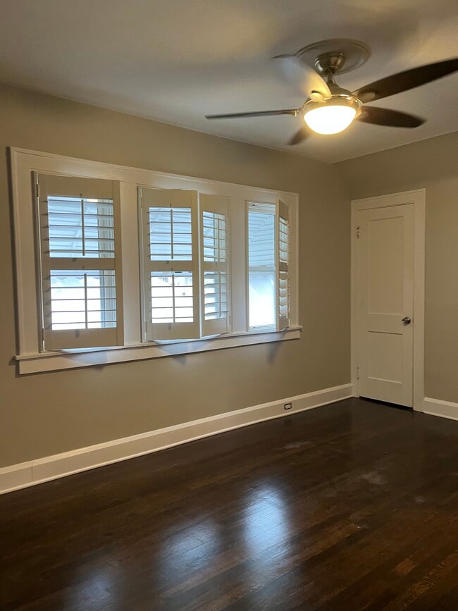 bedroom 1 - 3408 Parklane Dr