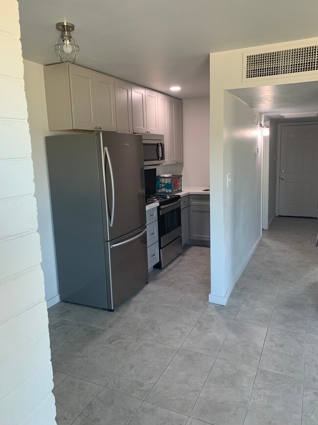 Photo - 1009 E Watkins St Unit #1