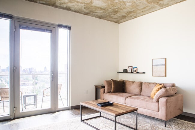 1840 N Farwell Ave Unit SI ID1379024P