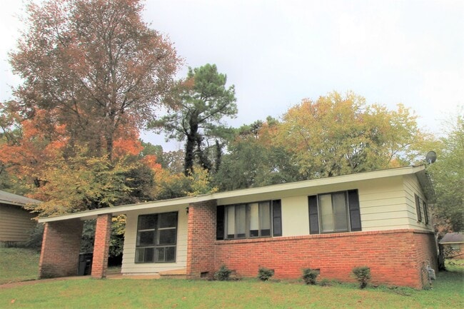 Building Photo - Available For Immediate Move-In!