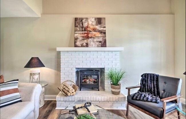 Photo - 534 W Southampton Dr