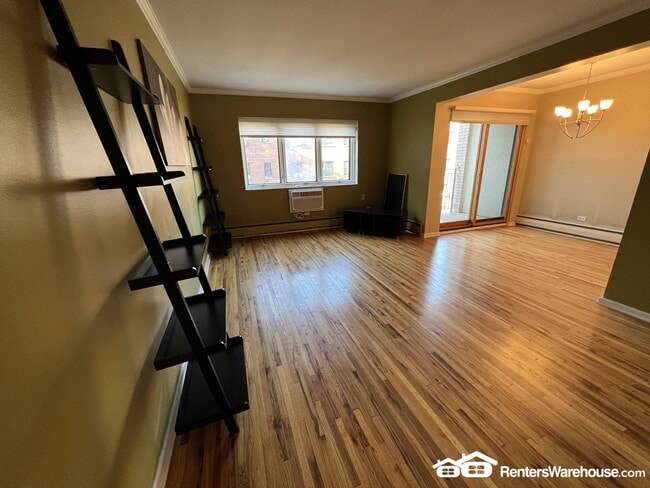 Building Photo - 2928 Dean Pkwy Rental