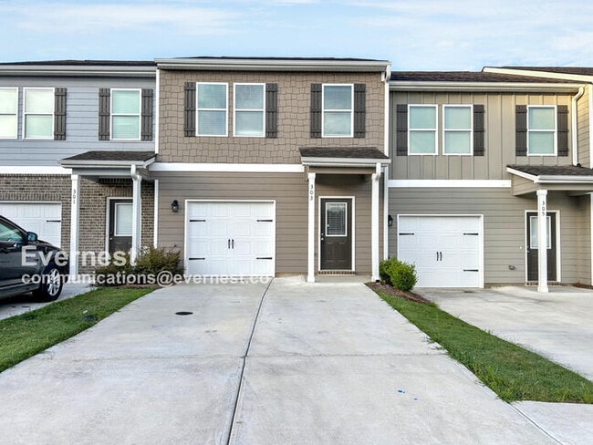 Building Photo - 303 Rolling Grn Dr NW Rental