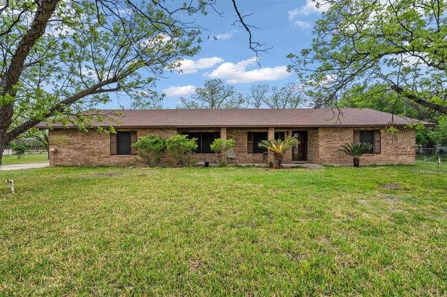 Building Photo - 424 W Nicholson St