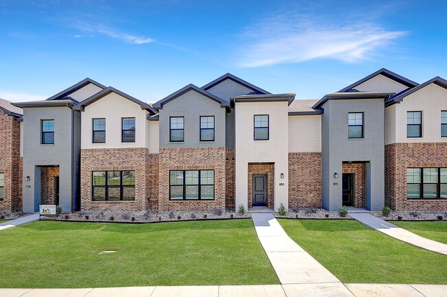 Willow Crossing Townhomes - Willow Crossing Townhomes