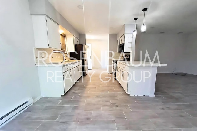 Photo - Stunning 3-bedrooms, 2-baths single-family home perfectly situated in the heart of Prescott Valley!