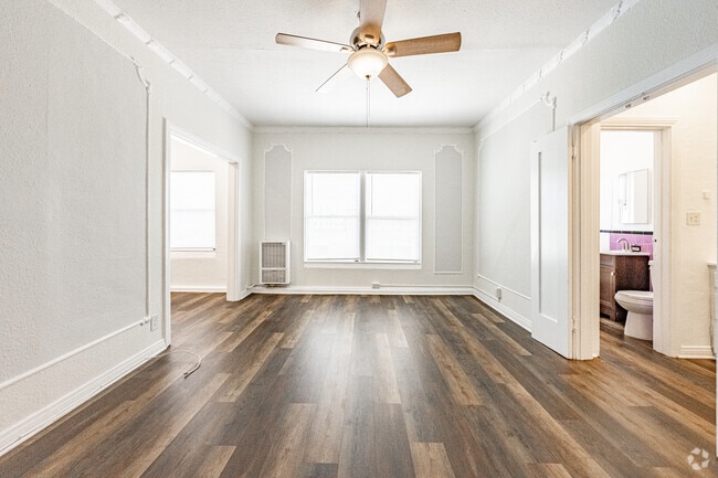 Studio - 450SF - Living Room