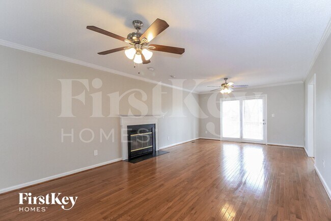 Photo - 3110 Glenshire Dr