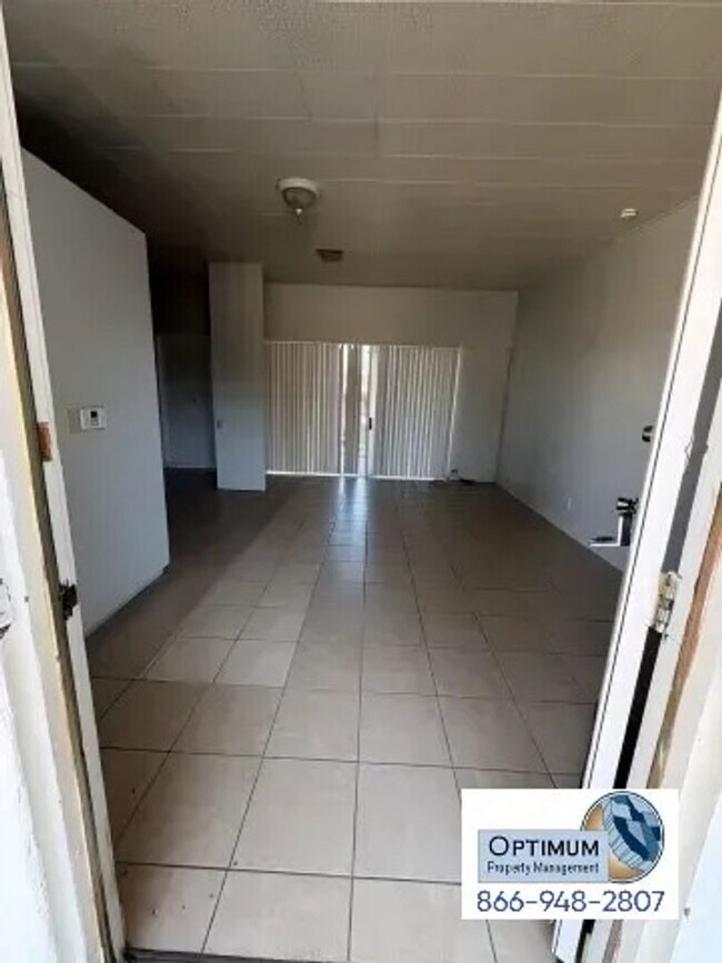 Photo - Cozy 1-Bedroom Unit with Private Backyard Unit 02