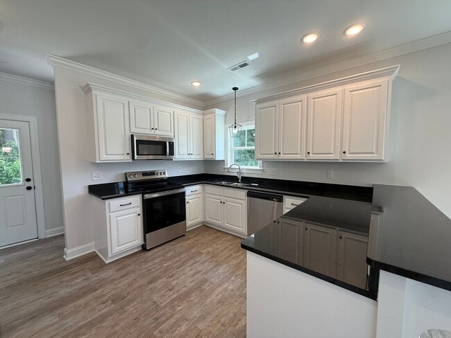 Photo - 4516 Pintail Pl SW