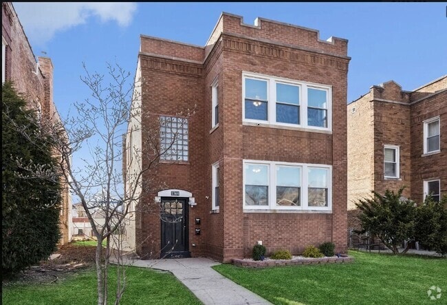Building Photo - 1344 Wisconsin Ave Rental