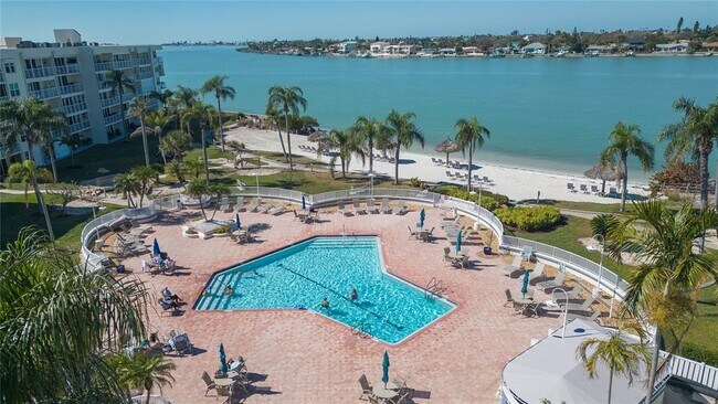 6080 Bahia Del Mar Cir N Unit 113