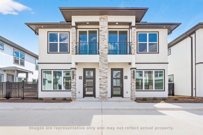 Building Photo - 10719 Mason Rd Unit 24