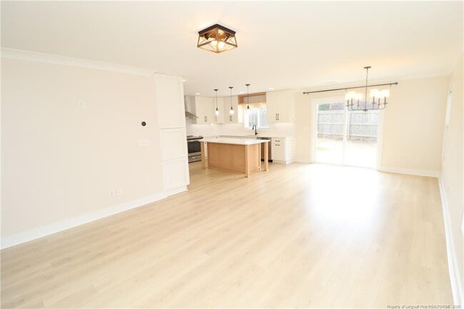 Photo - 240 Trayesan Dr