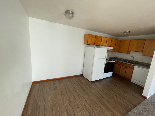 Photo - 3033 NE 140th St Unidad 03