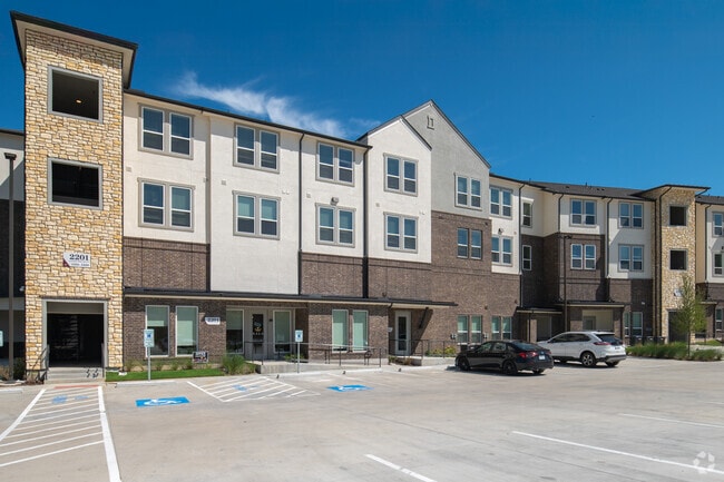 Building Photo - Gala at Ridgmar Rental