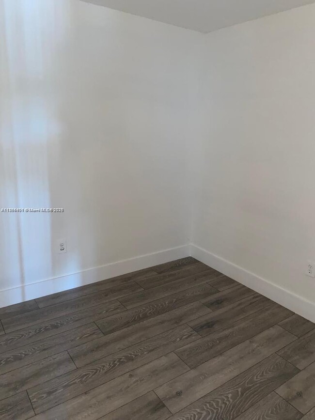 Photo - 2575 SW 27th Ave Unidad 406