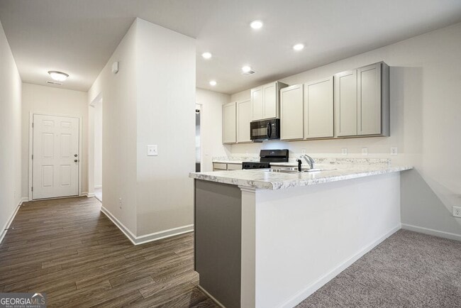 Photo - 529 Summerfield Ln NW