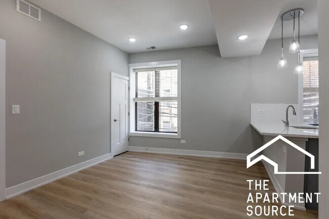Photo - 432 W Belden Ave Unit 432 West Belden Ave