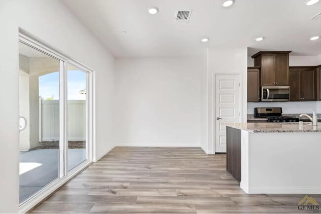 Photo - 5018 Anaconda Ave