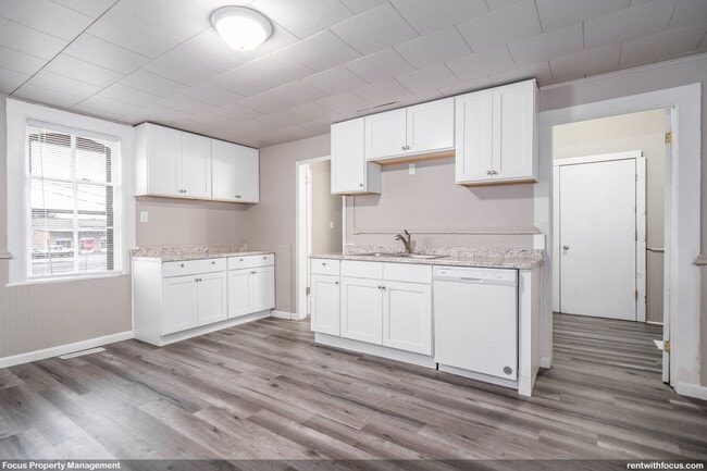 Photo - 213 Manitowoc St Unit 213 Manitowoc St.