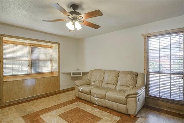 Photo - 1204 King Dr