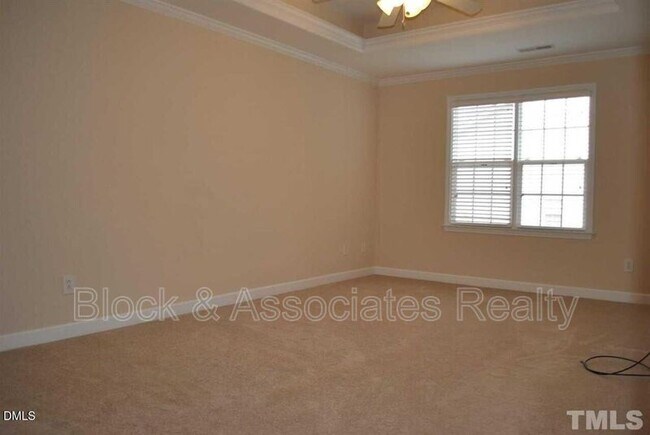 Photo - 4305 Flintlock Ln
