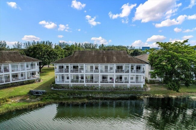 Building Photo - 179 Cypress Point Dr Unit 179 Rental