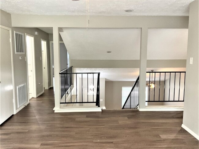 Photo - 2326 Meade Ct