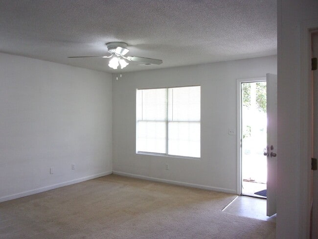 Photo - 1073 Cherry Meadow Ln