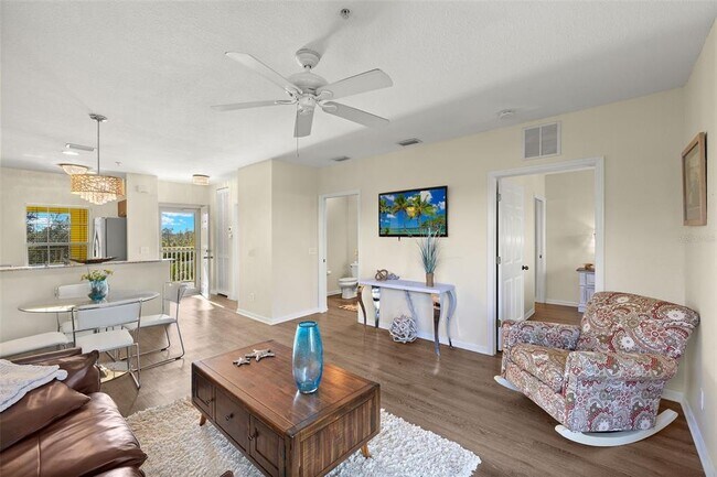 2060 Willow Hammock Cir Unit D304