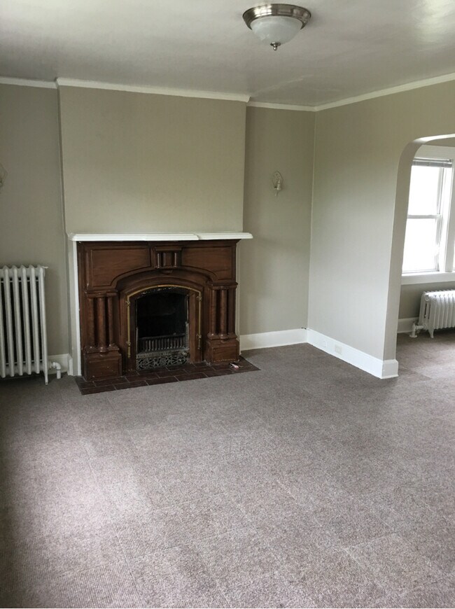 Photo - 1127 E 3rd St Unit 1127 E 3rd Street - 2