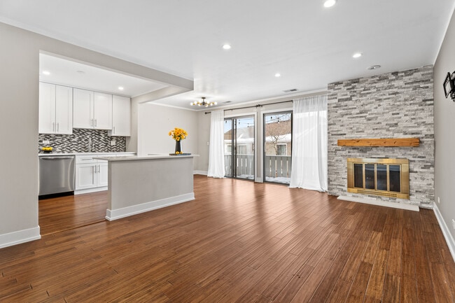 Photo - 327 Wildberry Ct